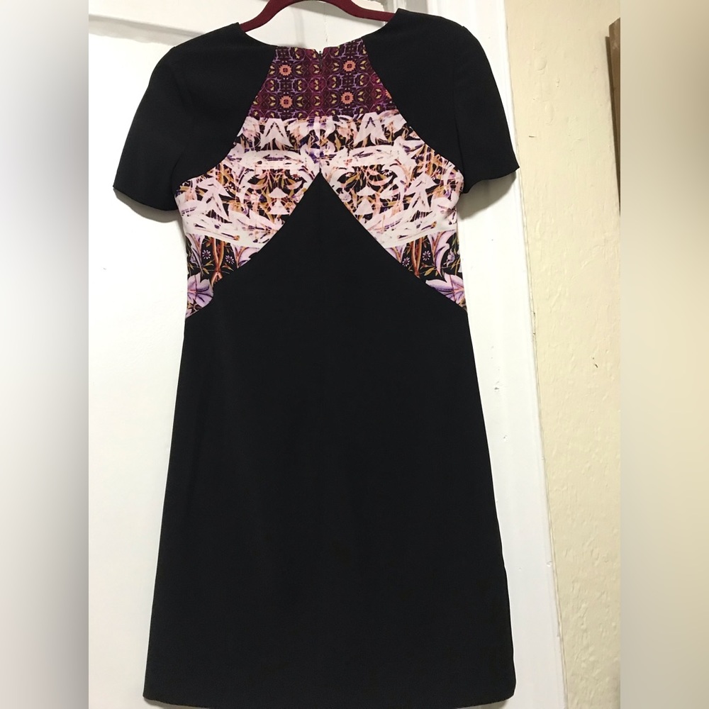 Ivanka Trump Elegant Dress Short Sleeve